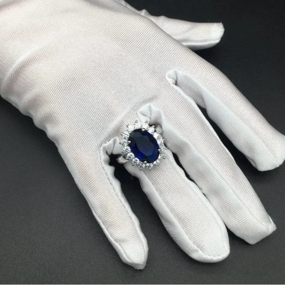 925 Sterling Silver Oval Blue Sapphire Ring - Picture 3 of 8